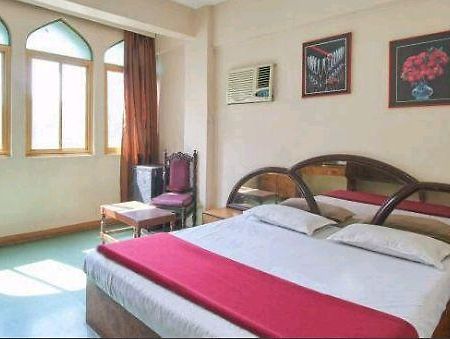 מומביי Hotel Al Saudia מראה חיצוני תמונה